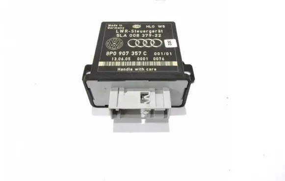 Audi A6 S6 C6 4F Day light relay 8P0907357C