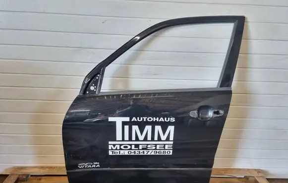 Suzuki Grand Vitara II Front door