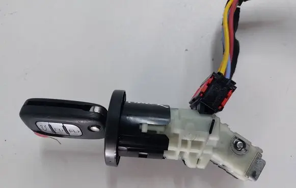 Renault Trafic III (X82) Ignition lock 285910001R F0448E449