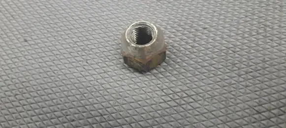 Hyundai Santa Fe Nuts/bolts 