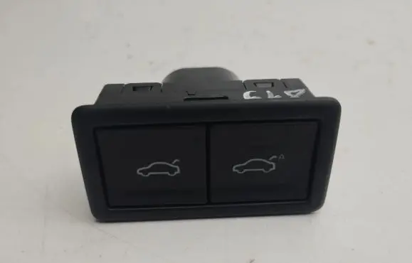 Tailgate opening switch
