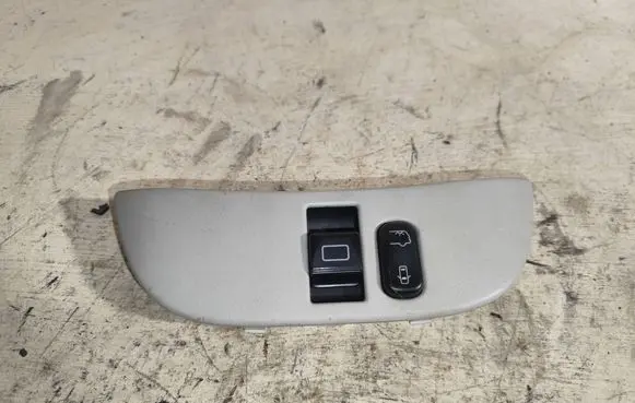 Mercedes-Benz ML W163 Other interior light A1638203810 03101840