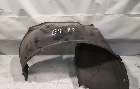 Audi A6 S6 C4 4A Front wheel arch liner splash guards 4A0821172