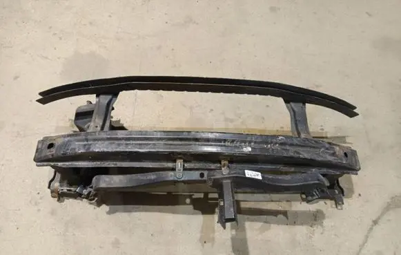Volkswagen PASSAT B6 Front bumper cross member 