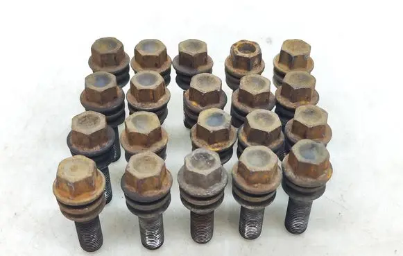 Porsche Cayenne (9PA) Nuts/bolts 