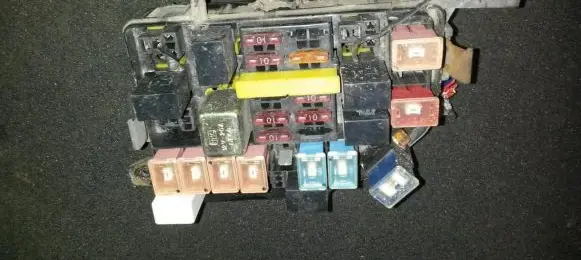 Hyundai Lantra II Fuse box set 91200 2935