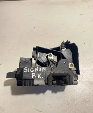 Opel Signum Front door lock 13210767