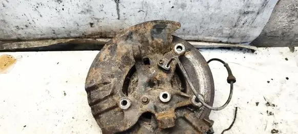 BMW 3 E36 Front wheel hub FC83E