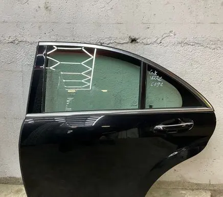 Mercedes-Benz S W221 Rear door 