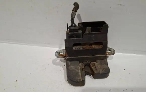 Volkswagen Golf V Tailgate/trunk/boot lock/catch/latch 3C9827645A 3C9827615A