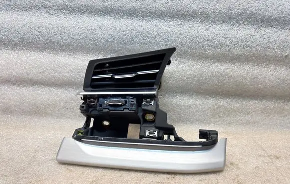 Audi Q8 Dashboard side air vent grill/cover trim 4M8820901 4M8820901H