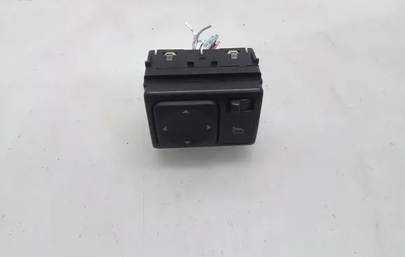 Nissan Note (E11) Wing mirror switch