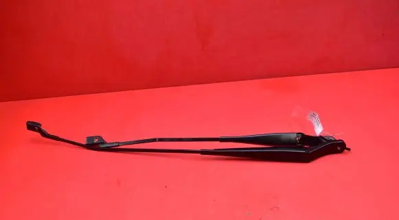 Citroen Berlingo Front wiper blade arm 9682974380