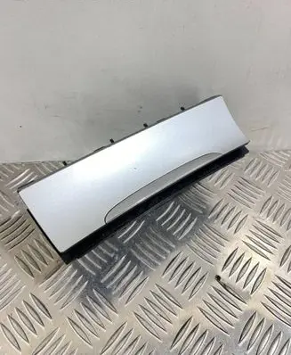 Volkswagen PASSAT B6 Car ashtray 3C0857961A 3C0863284A