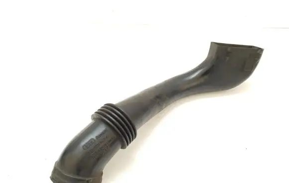 Audi A8 S8 D2 4D Air intake hose/pipe 078129643C