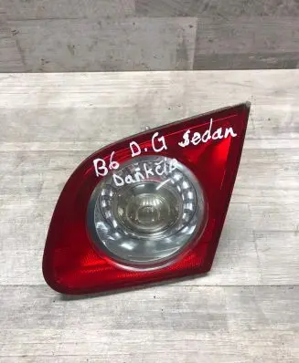 Volkswagen PASSAT B6 Tailgate rear/tail lights 3C5945094E