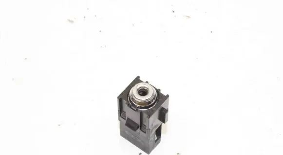 Peugeot 308 AUX in-socket connector 