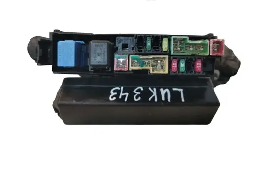 Nissan Juke I F15 Fuse box set 7154722330