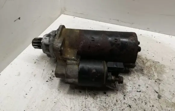 Volkswagen Sharan Starter motor 1005831338