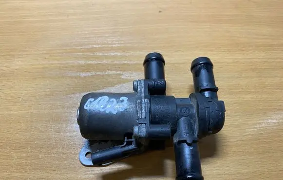 Volvo XC90 Water pump 31461924 C1323