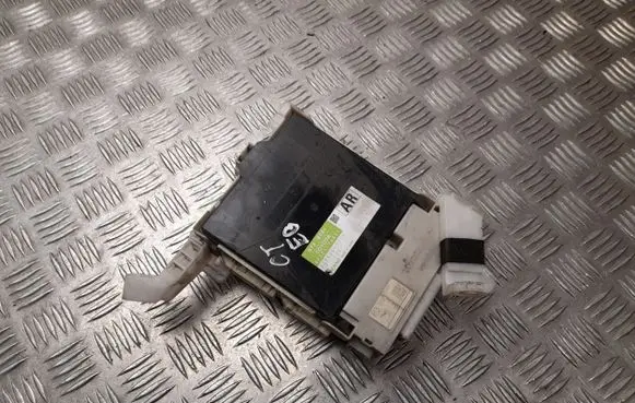 Lexus CT 200H Fuse box set 8273076021