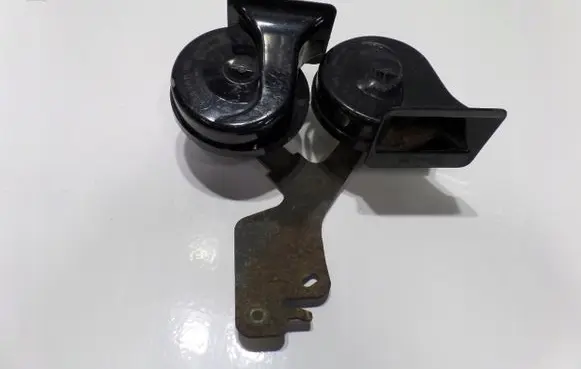 Citroen C5 Horn signal 9647528180