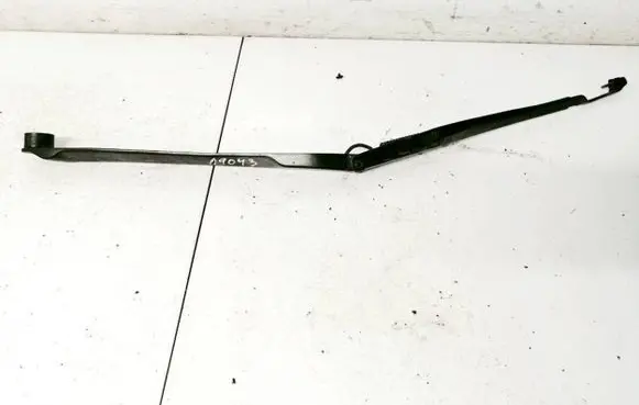 Toyota Highlander XU40 Front wiper blade arm