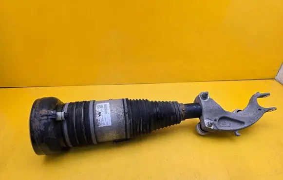 Audi e-tron Front shock absorber/damper 4KE616039E 4M0413037N