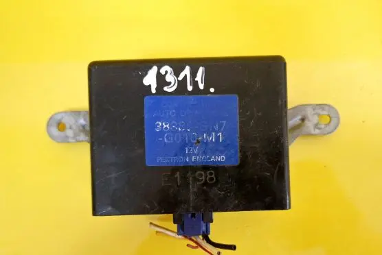 Honda Civic Door control unit/module 38380-SN7