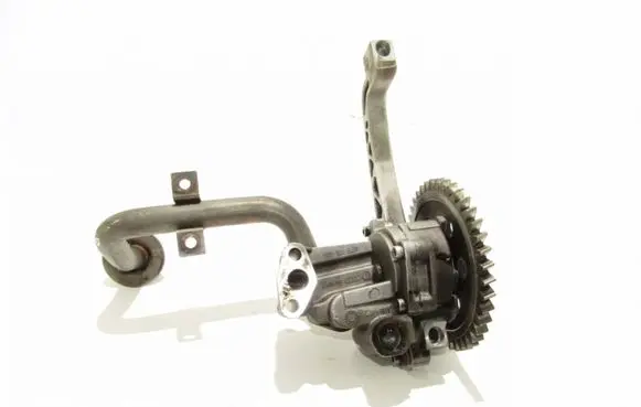 Volkswagen Touareg I Oil pump 070115153