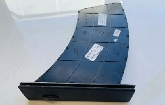 BMW 5 E60 E61 Cup holder 314310000 314310100