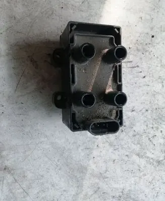 High voltage ignition coil
