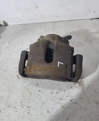 BMW X3 E83 Front brake caliper 5725