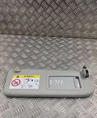 Sun visor