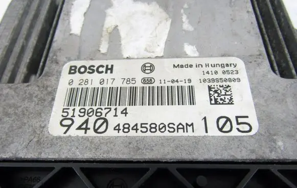 Alfa Romeo Giulietta Engine control unit/module 0281017785