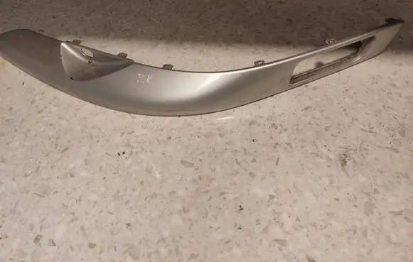 Volvo S80 Front bumper splitter molding 08662988