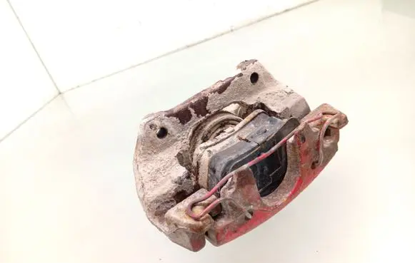 Rear brake caliper