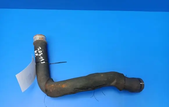 Mercedes-Benz C W203 Engine coolant pipe/hose 2035010882 A2035010882