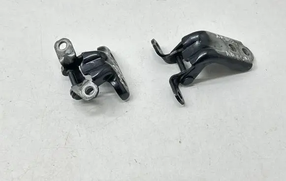 Rear door hinge set