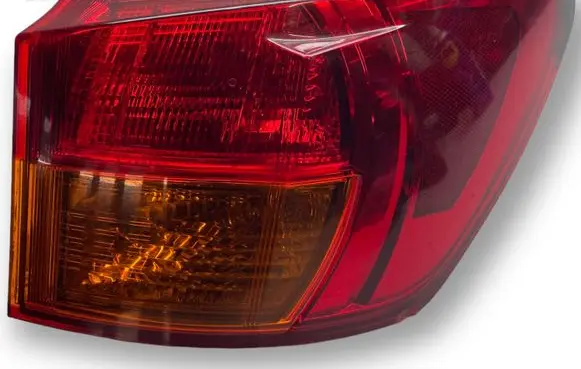 Lexus IS 220D-250-350 Rear/tail lights E111183