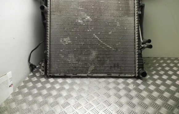 BMW X5 E53 Coolant radiator 6921382 VD17535