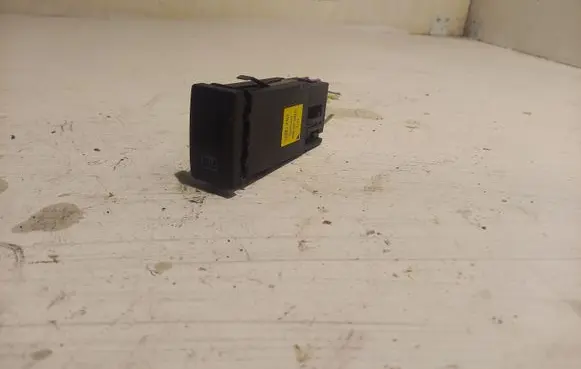 Windscreen/window heater switch