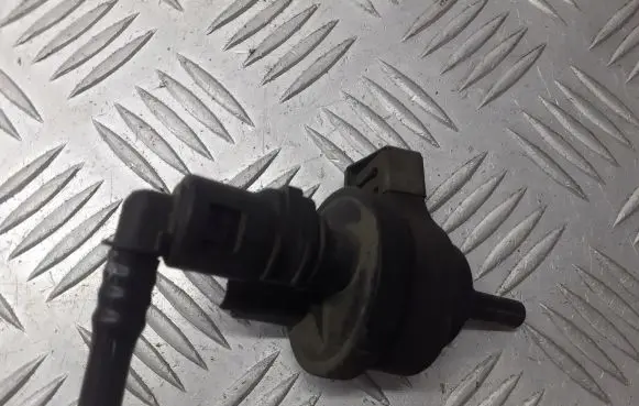 Renault Scenic II - Grand scenic II Vacuum valve 8200660852