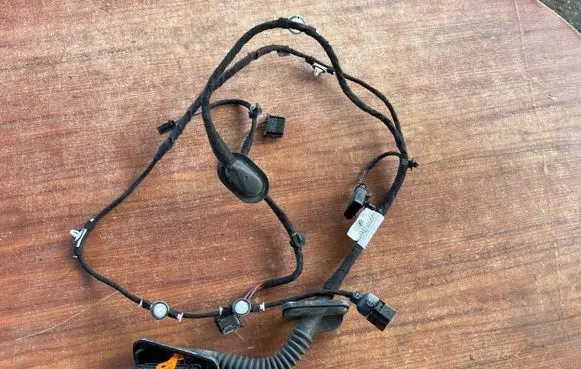 Volkswagen e-Up Front door wiring loom 1S1971121CF