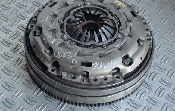 Mazda 6 Clutch set kit R2A116610B