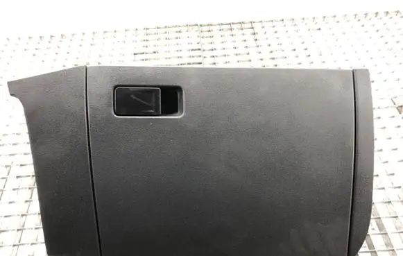Volkswagen Polo VI Glove box set 2G1857097