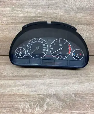 BMW 5 E39 Speedometer (instrument cluster) 6903800 110008735 USED