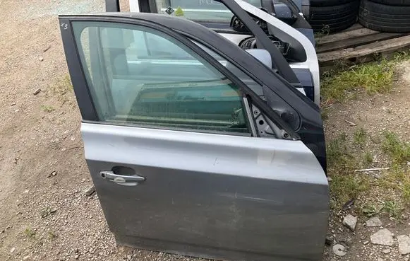 BMW X3 E83 Front door