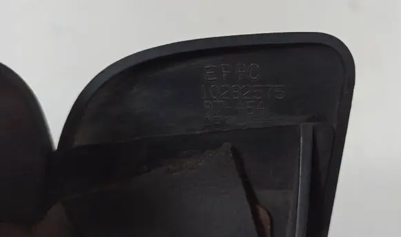 Chevrolet Corvette C5 (B) pillar trim (top) 10409217 LEV001B BM197454