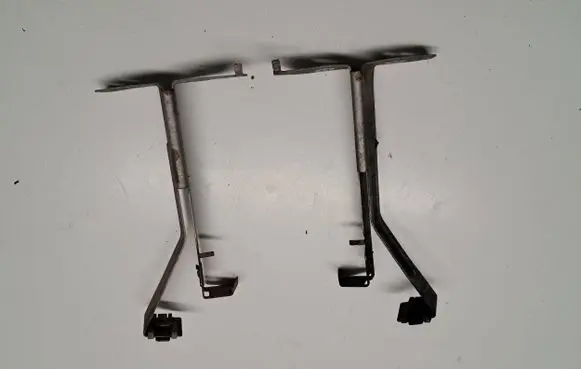 Mercedes-Benz C W204 Front bumper mounting bracket A2045241440 A2045241340